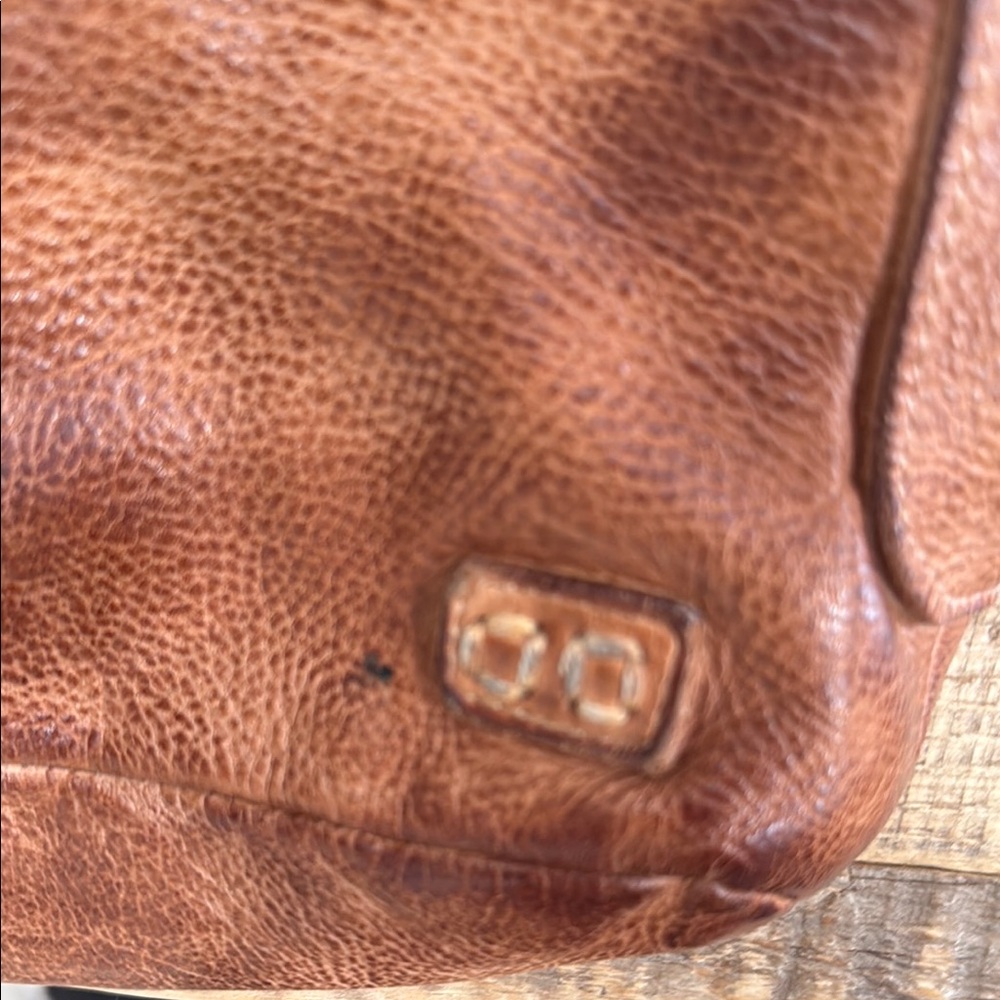 BED|STU Rustic Brown Leather Crossbody Bag Mildred - Picture 3 of 4
